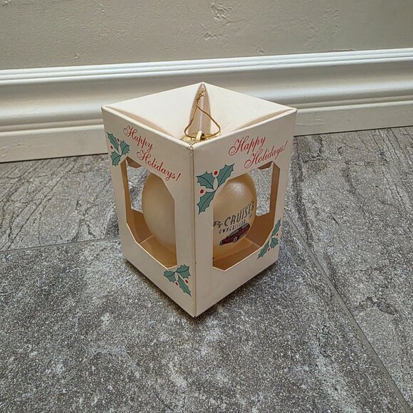 CHRYSLER Red PT CRUISER RARE Owner Christmas ORNAMENT  New Inbox - Picture 4 of 8